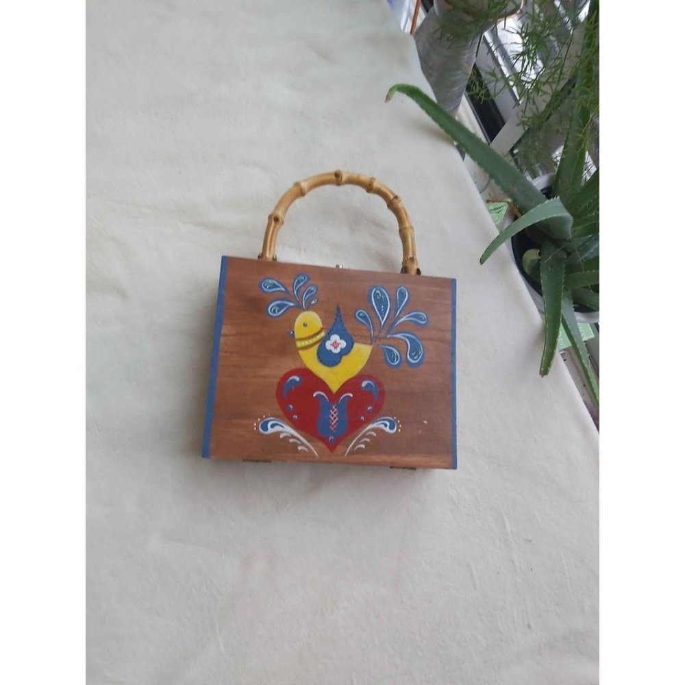 Vintage natural Wood purse bag Enid Williams type bamboo handles chicken heart